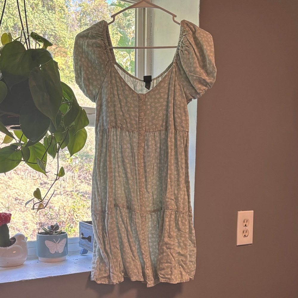 Wild Fable Floral Button-Down Top in Light Green